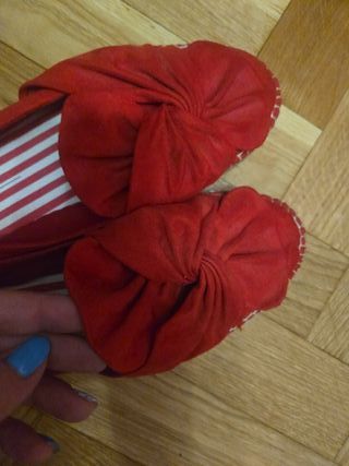 Zapatos planos rojos Stradivarius