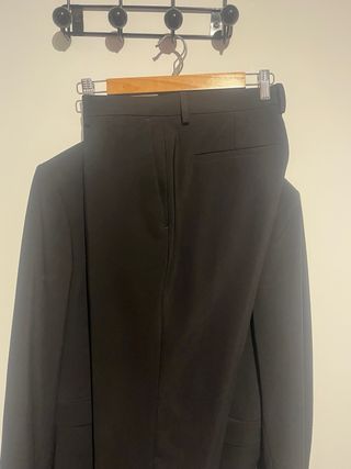 Traje Zara Negro Talla 42 Chaqueta y Pantalón