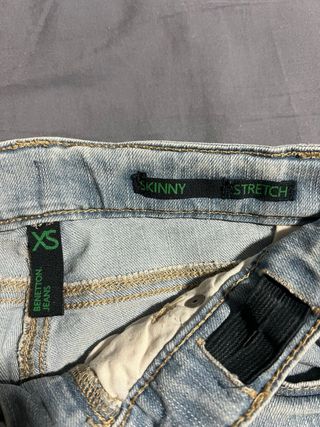 Chaqueta y Vaqueros Benetton Talla XXS.