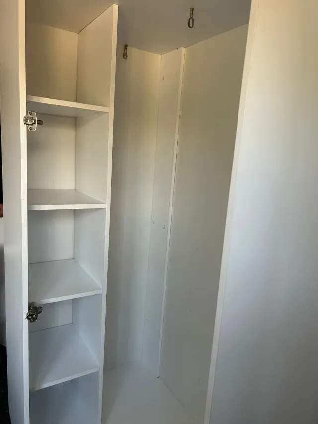 Armario esquinero infantil puertas curvas rosa y B