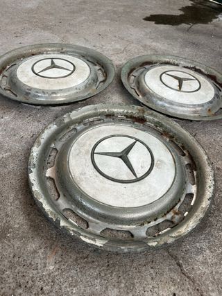 Tapacubos Mercedes (Set de 3) + (1)