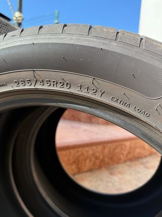 Neumáticos 285/40/R20