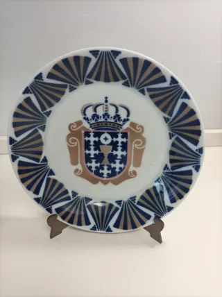 Platos Castro, Sargadelos Escudo Ciudades