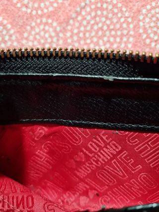 Portafoglio Love Moschino nero con logo dorato