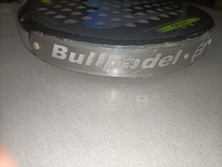 PALA BULLPADEL WING BALANCE (Algo Negociable)