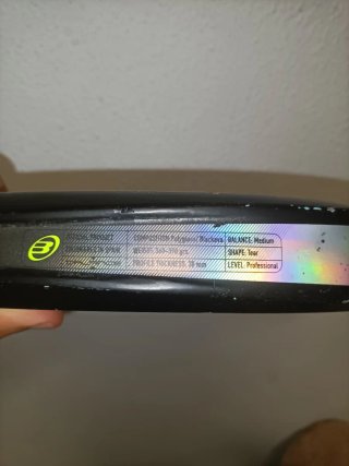 PALA BULLPADEL WING BALANCE (Algo Negociable)