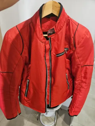 Chaqueta de moto roja