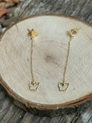 Pendientes largos mariposa dorados