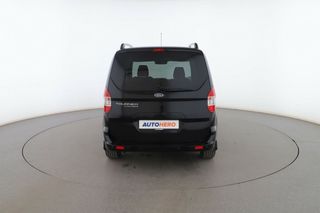Ford Tourneo Courier 1.5 TDCi Titanium