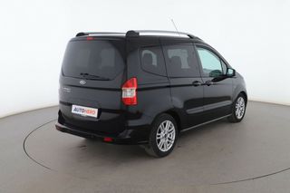 Ford Tourneo Courier 1.5 TDCi Titanium
