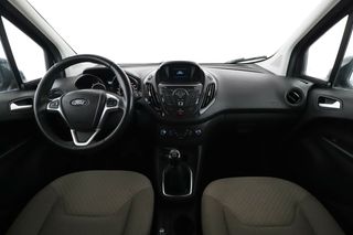 Ford Tourneo Courier 1.5 TDCi Titanium