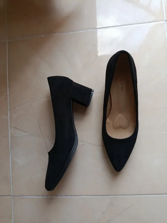 Zapatos de tacón negros