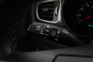 Kia Carens 1.6 GDI Drive