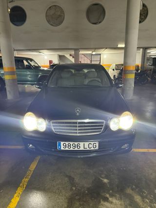 Mercedes-Benz Clase C 2004