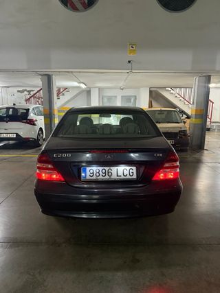 Mercedes-Benz Clase C 2004