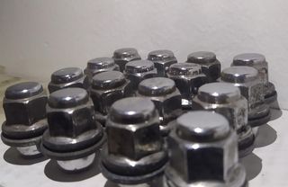 Tuercas originales para Toyota collar plano