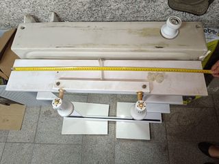 Mueble de baño con focos