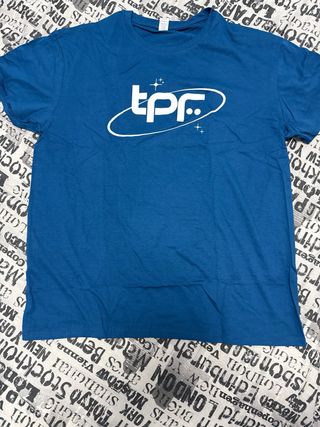 Camiseta azul con logo TPF
