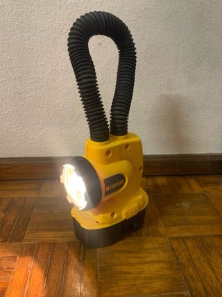 Lanterna DeWALT Extensível