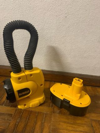 Lanterna DeWALT Extensível