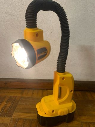 Lanterna DeWALT Extensível