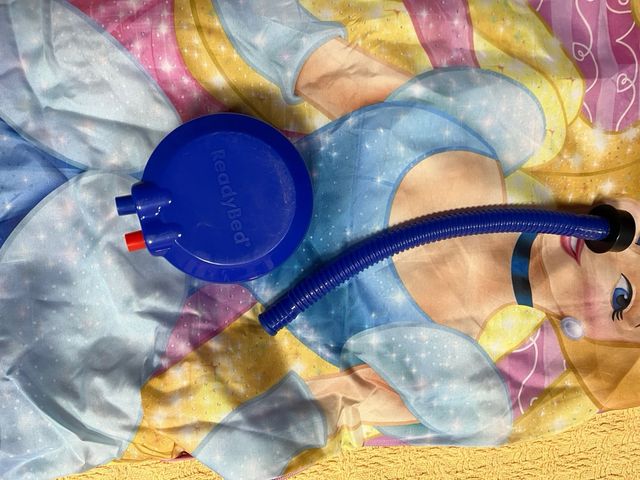 Colchoneta saco hinchable princesas Disney