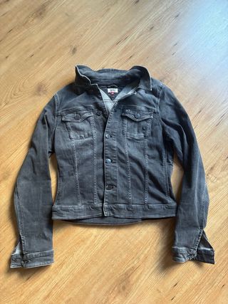 Chaqueta vaquera Tommy Jeans gris