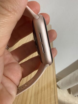 Apple Watch Series 4 44mm GPS + Cellular