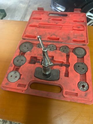 Juego retractor pistones freno