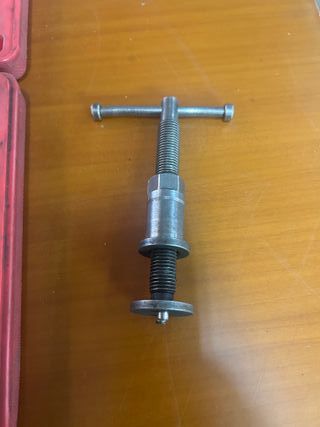 Juego retractor pistones freno