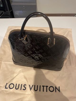 Borsa Louis Vuitton Alma Vernis Amarante
