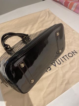 Borsa Louis Vuitton Alma Vernis Amarante
