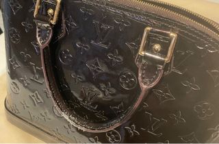 Borsa Louis Vuitton Alma Vernis Amarante