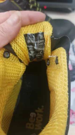 Botas de trabajo Bee Work negras y amarillas