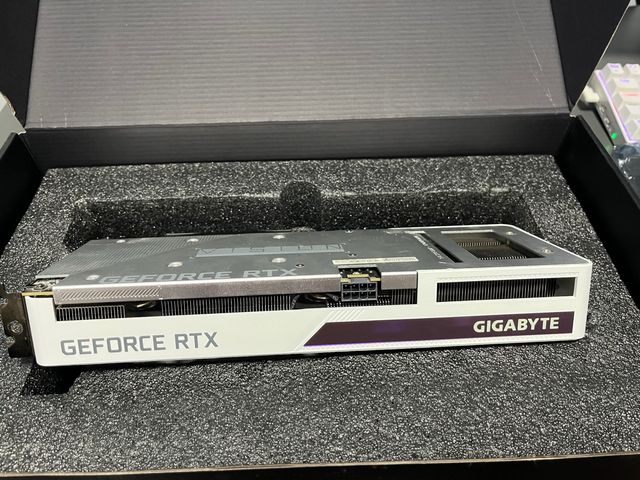 Gigabyte RTX 3060 Tarjeta Gráfica