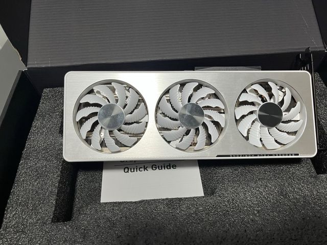 Gigabyte RTX 3060 Tarjeta Gráfica