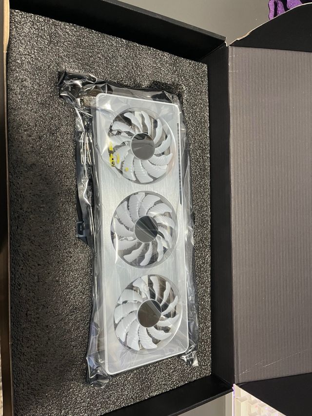 Gigabyte RTX 3060 Tarjeta Gráfica