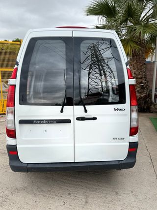 Mercedes-Benz Vito 2010