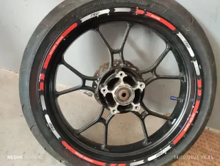 Llantas Derbi GPR 125. J 17xMT3.50 DOT y J17x2.75 