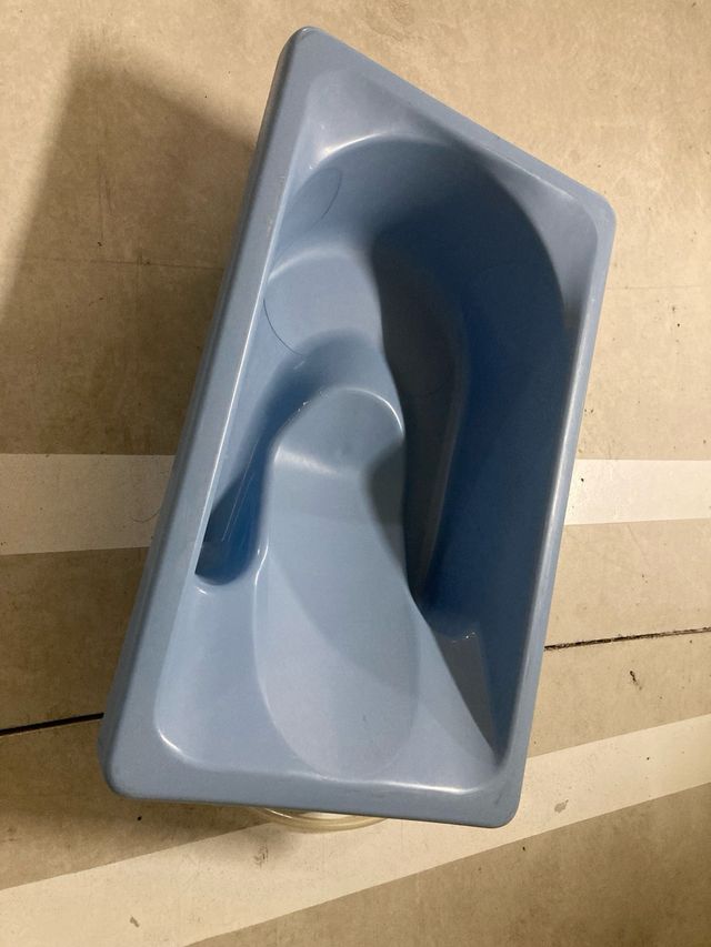 Bañera para bebé con patas