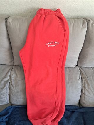 Pantalón chándal rojo con logo