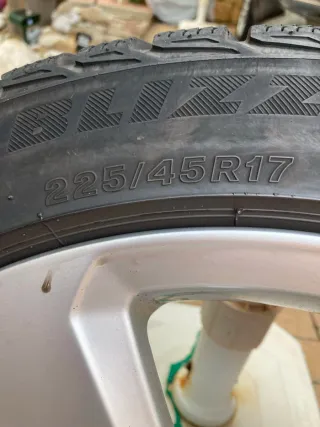 Llantas con neumáticos Bridgestone para Audi A3