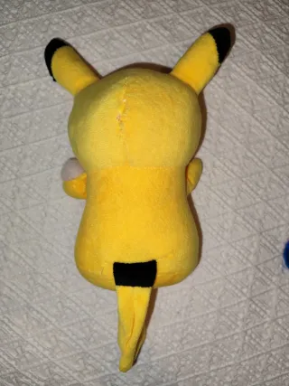 Peluche Pikachu