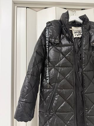 Abrigo/Plumífero Bimba y Lola negro acolchado
