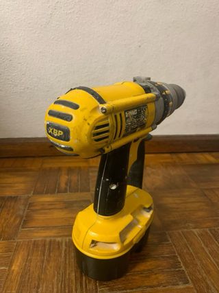 Aparafusadora Dewalt 18V