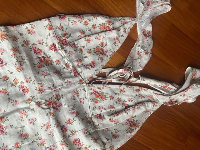 Vestito in lino floreale