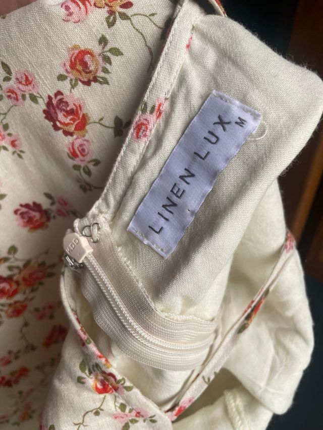 Vestito in lino floreale