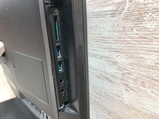 AIO Asus V200IB N3700 8GB 120SSD 930M 2GB