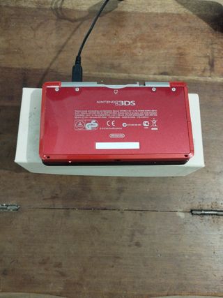 Nintendo 3DS Roja - Para Reparar