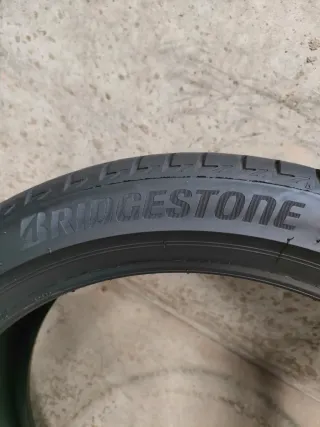 Neumáticos 225 40 R18 Bridgestone 